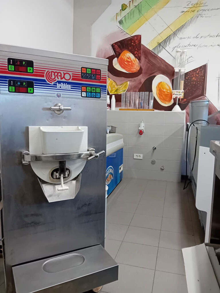 Prodaje se Bravo Trittico® Executive 305